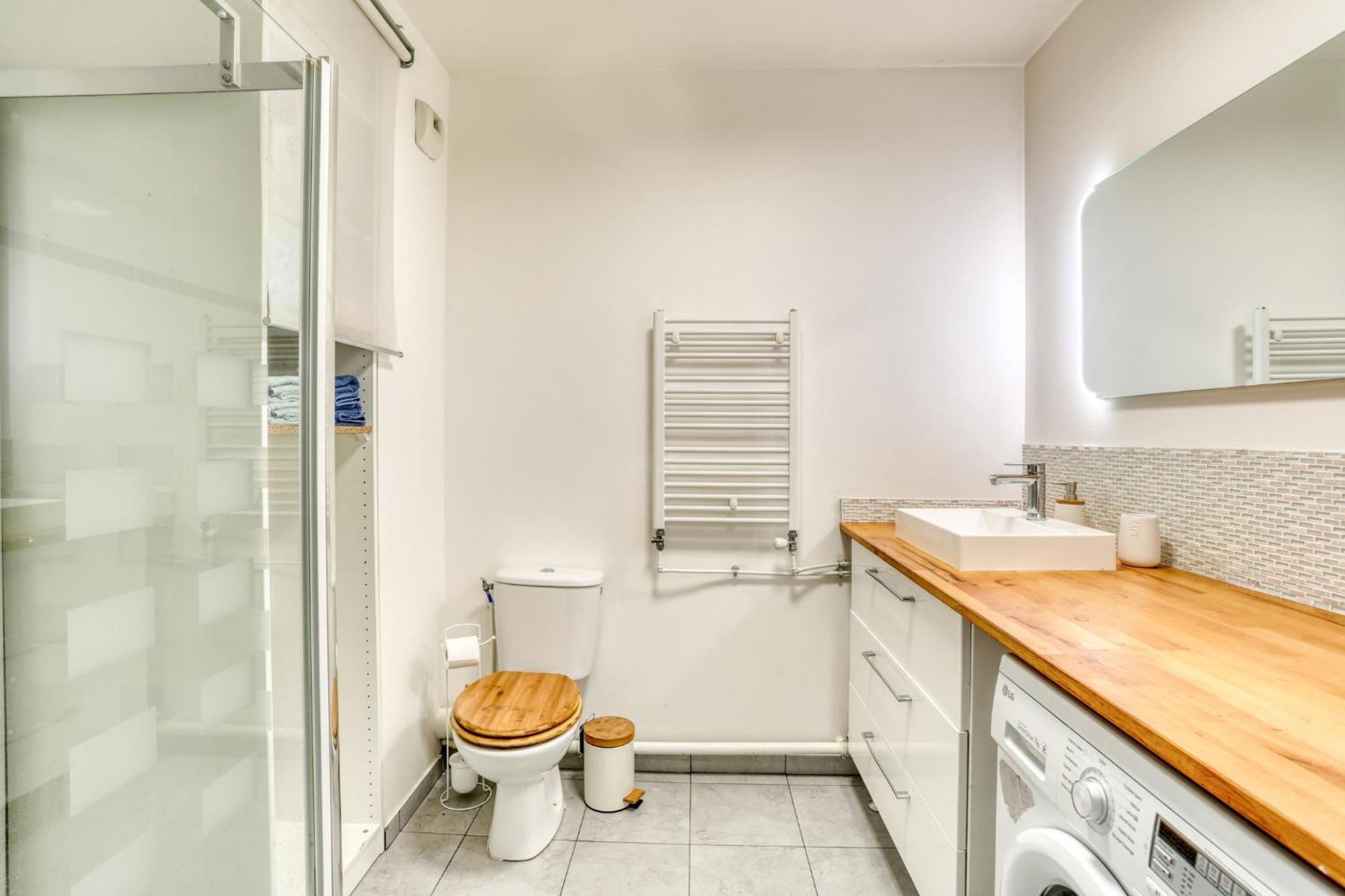 "Le Serenity ", Appartement Spacieux ,Balcon, Parking Prive Gratuit, Netflix, Proche Cdg Et Stade De France Stains Exterior photo
